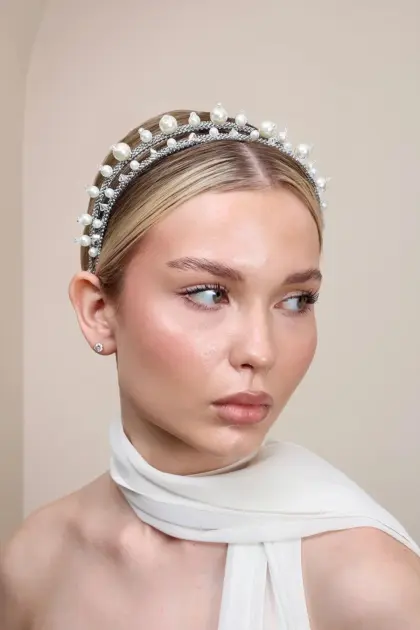 Pearla Taç