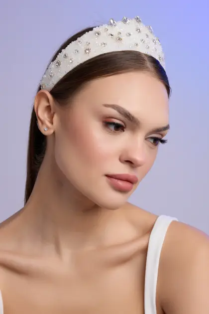Crystal Kokoshnik Taç