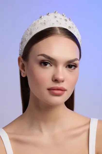 Crystal Kokoshnik Taç