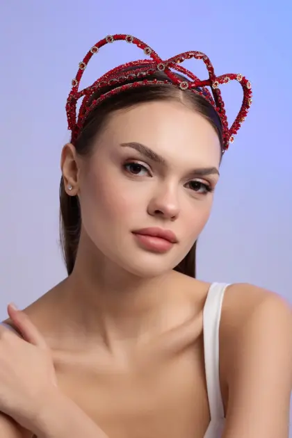 Margot Henna Taç