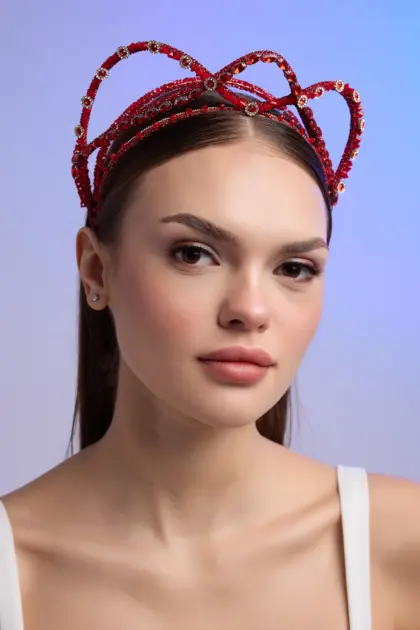 Margot Henna Taç