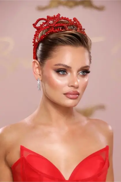 Viva Henna Taç