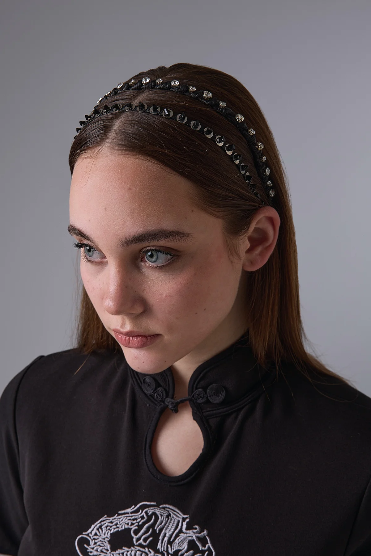 Chloe Taç siyah minimal günlük taç