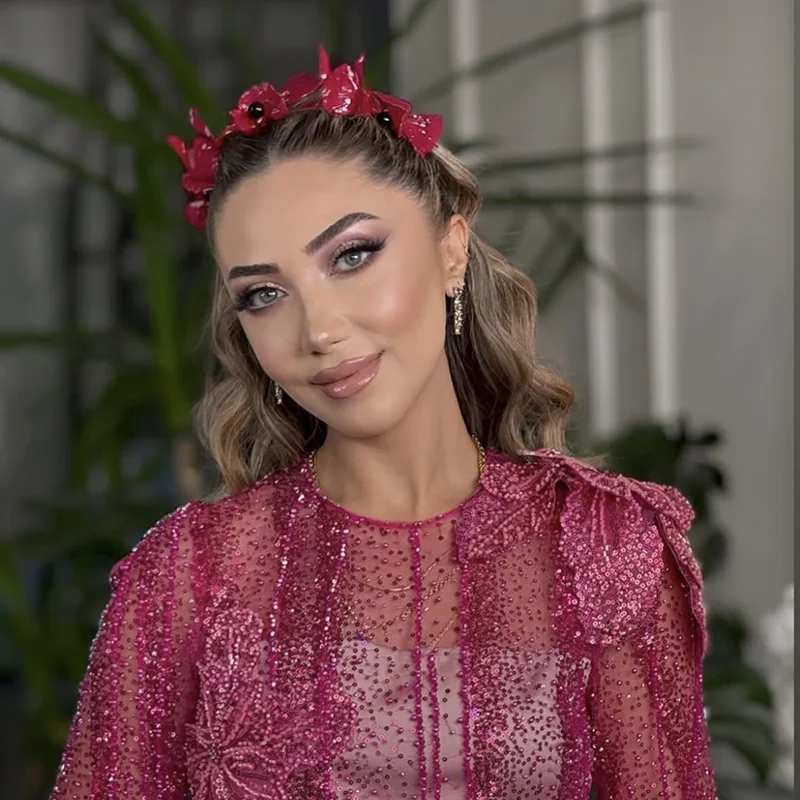 çiçekli kına tacı